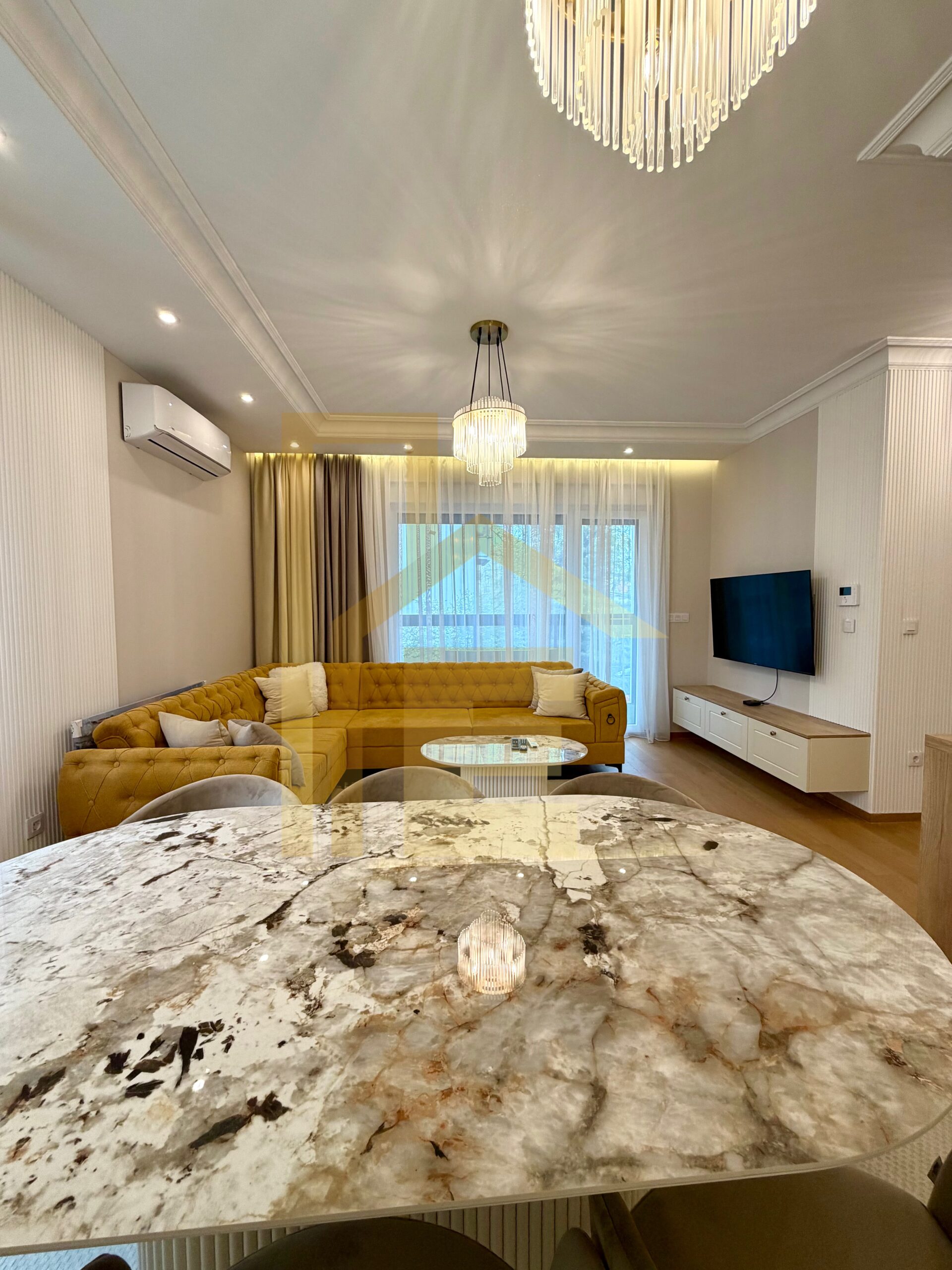 Na prodaju LUX trosoban stan, naselje Nova Varoš slika 9