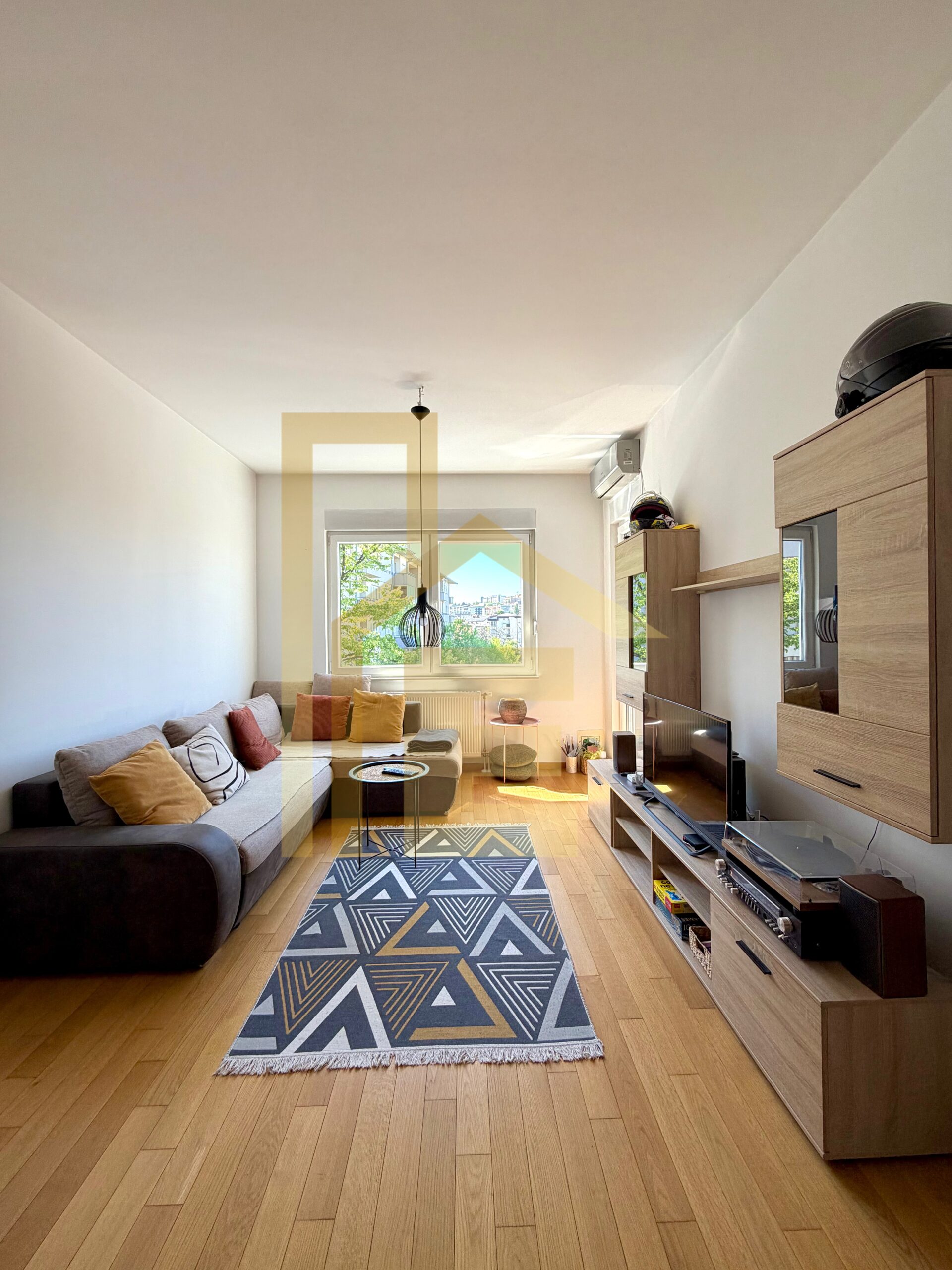 Iznajmljujemo dvosoban stan, naselje Nova Varoš slika 2