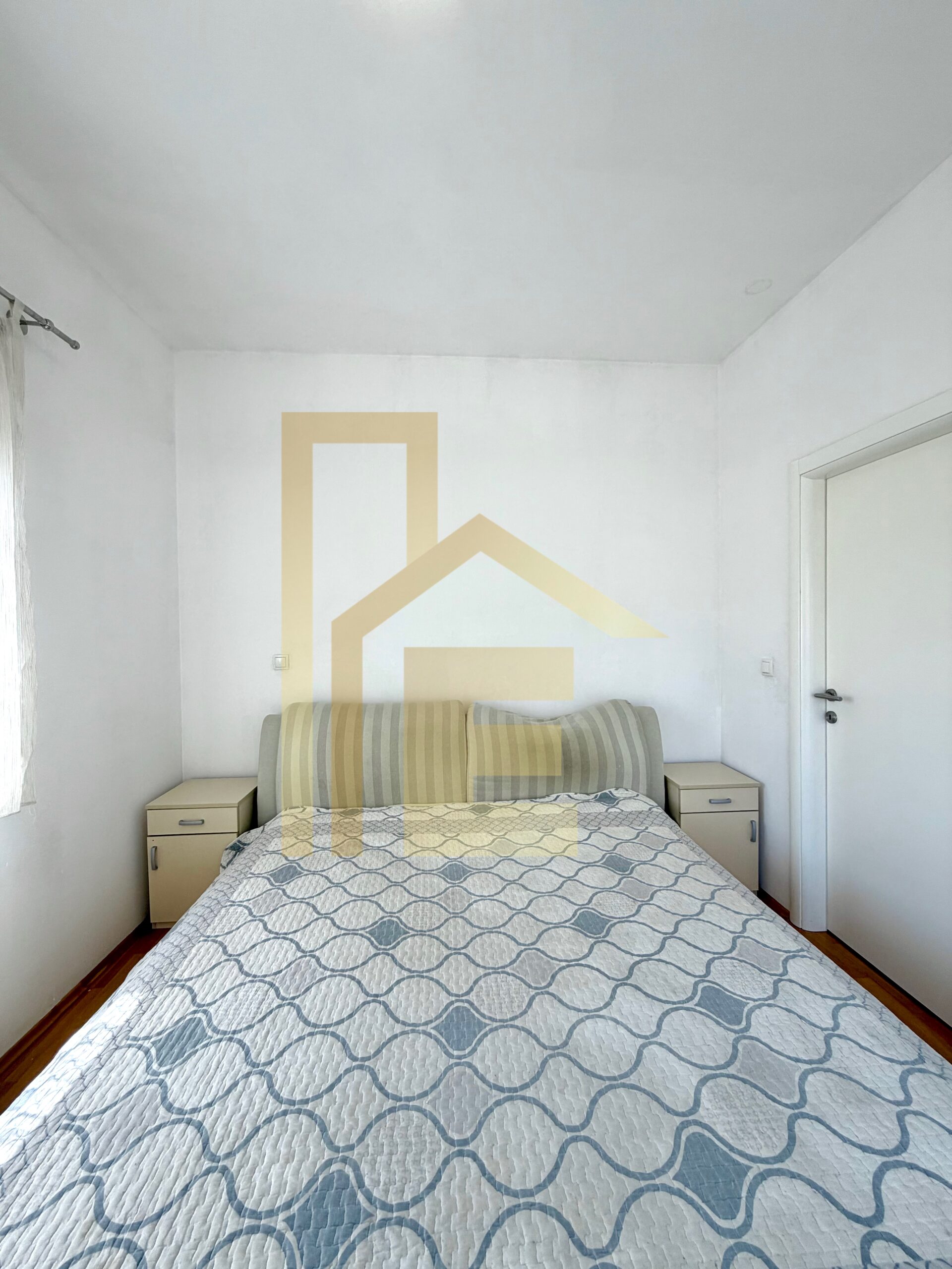 Iznajmljujemo komforan dvosoban stan kod kafića Everest slika 12