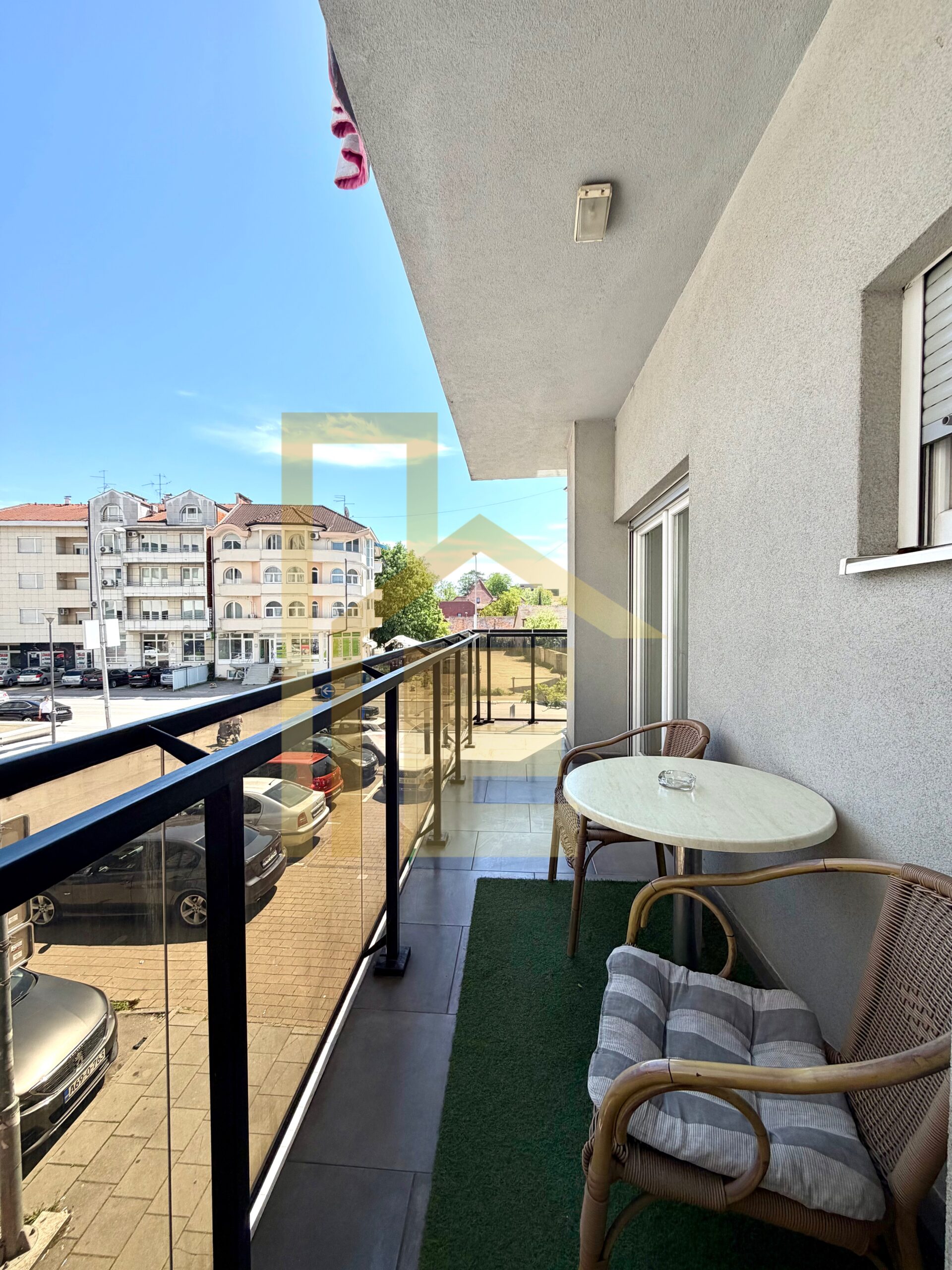 Iznajmljujemo komforan dvosoban stan kod kafića Everest slika 22