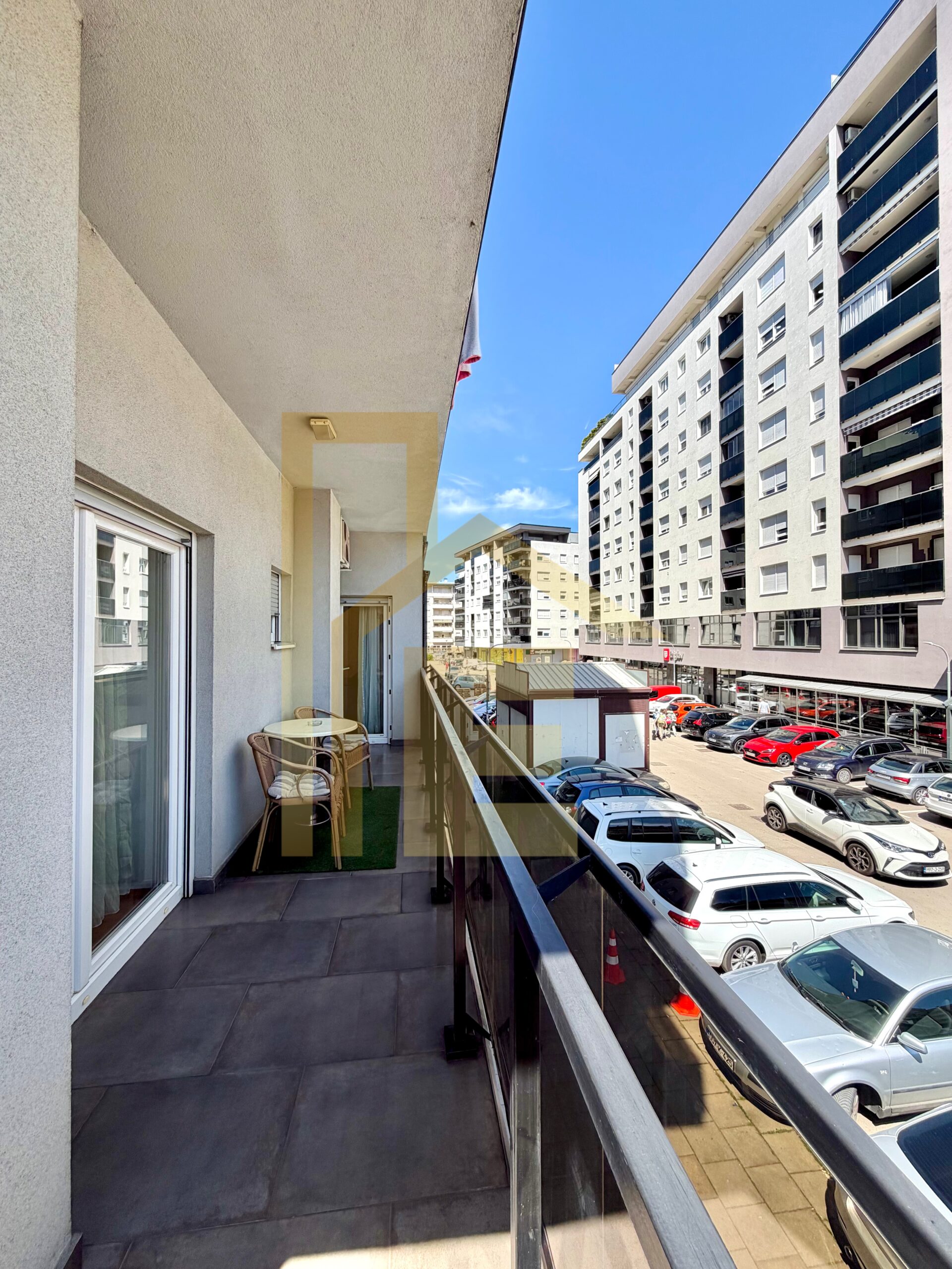 Iznajmljujemo komforan dvosoban stan kod kafića Everest slika 21