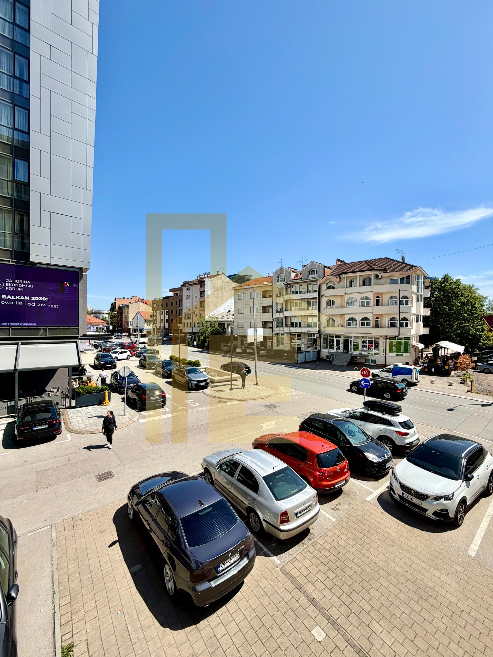 Iznajmljujemo komforan dvosoban stan kod kafića Everest slika 20