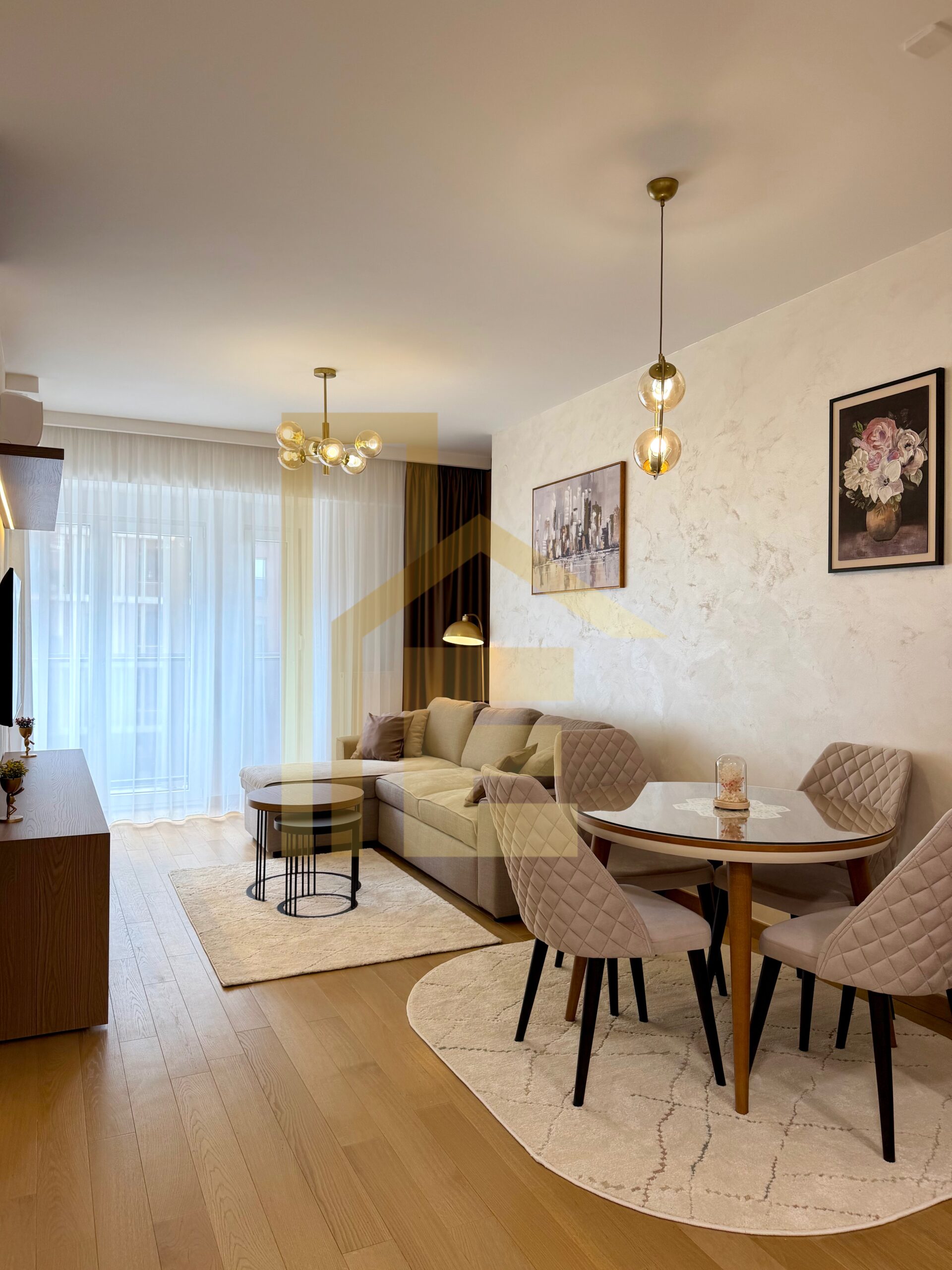 LUX Dvosoban stan sa garažom, SPO Palata slika 2