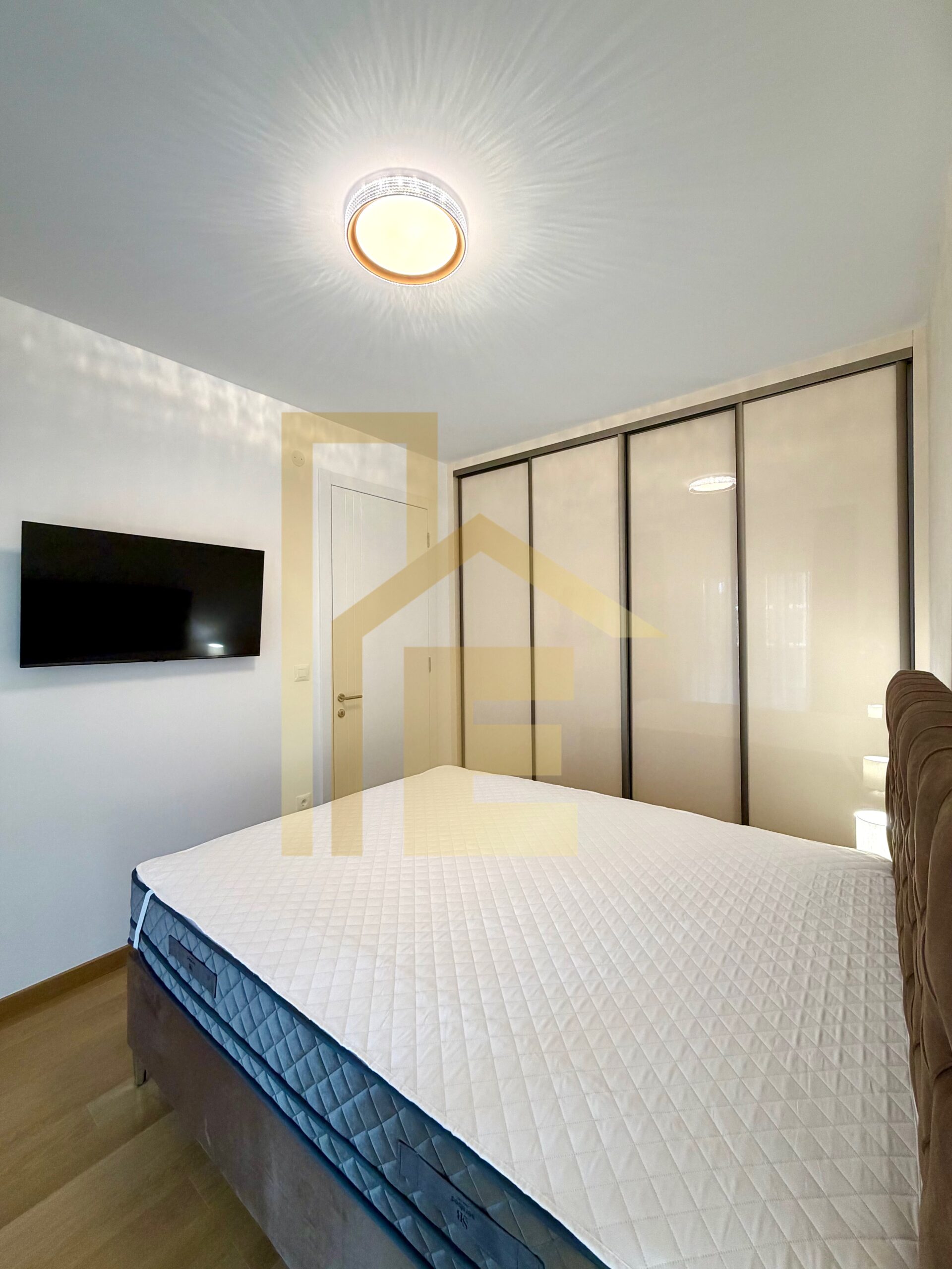 LUX Dvosoban stan sa garažom, SPO Palata slika 22