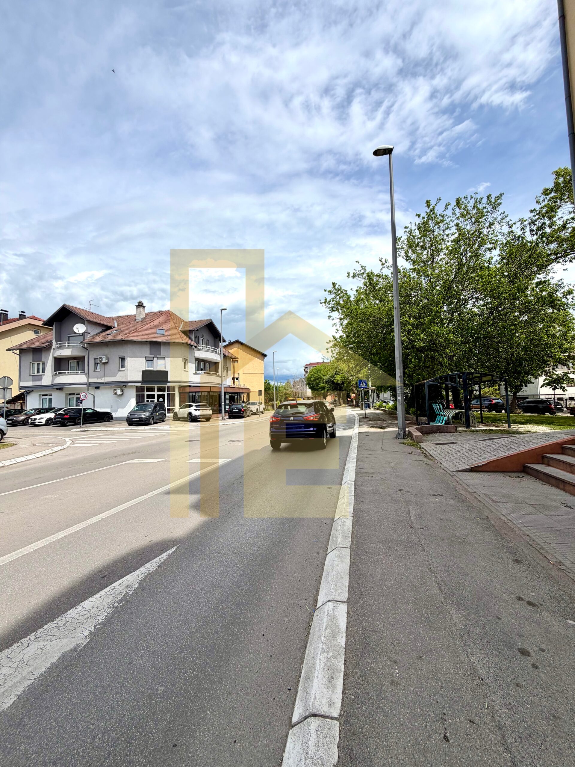 Iznajmljujemo poslovni prostor na prometnoj lokaciji slika 5