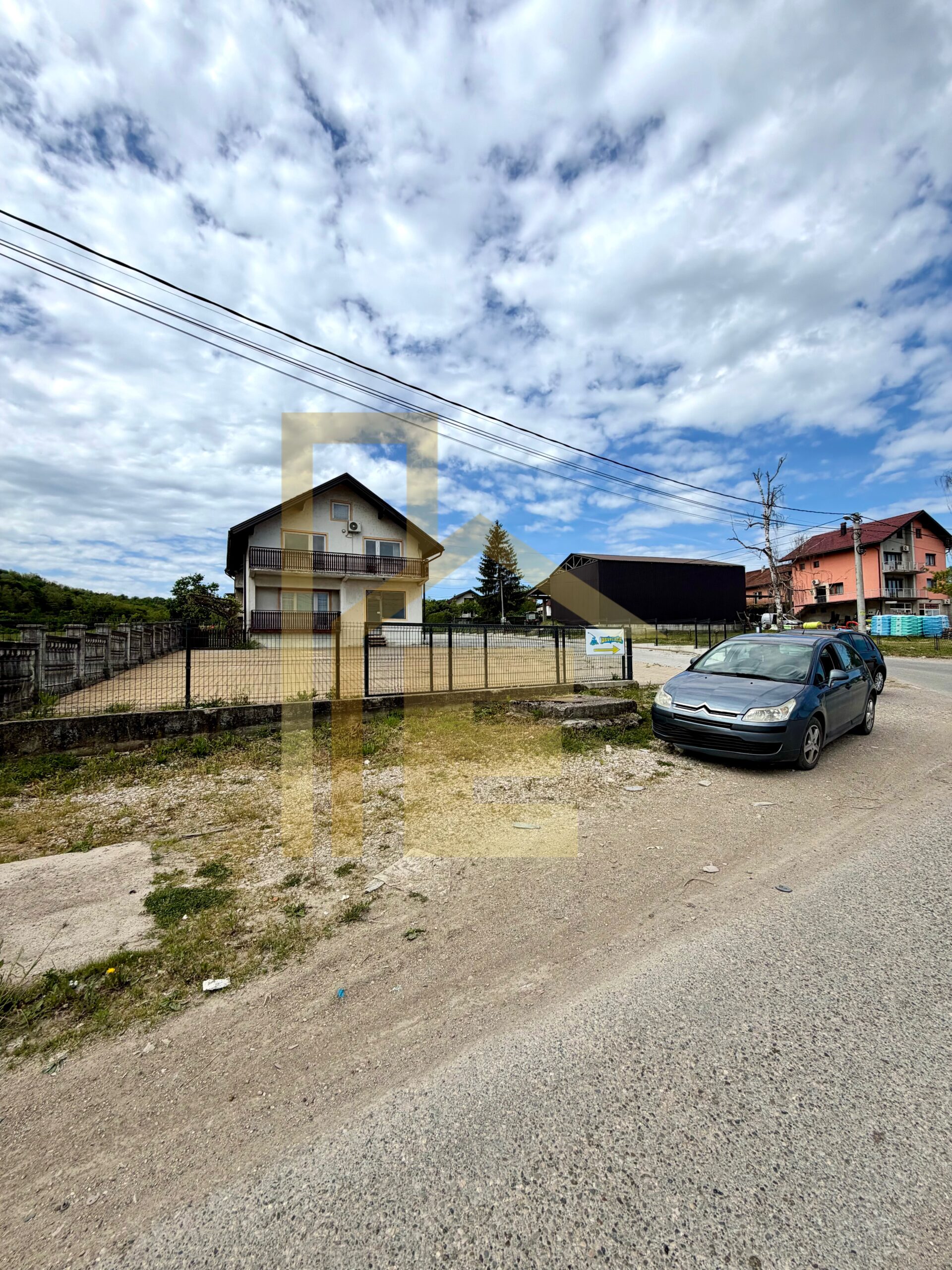 Zemljište sa pripadajućim poslovnim prostorom, Dragočaj slika 5