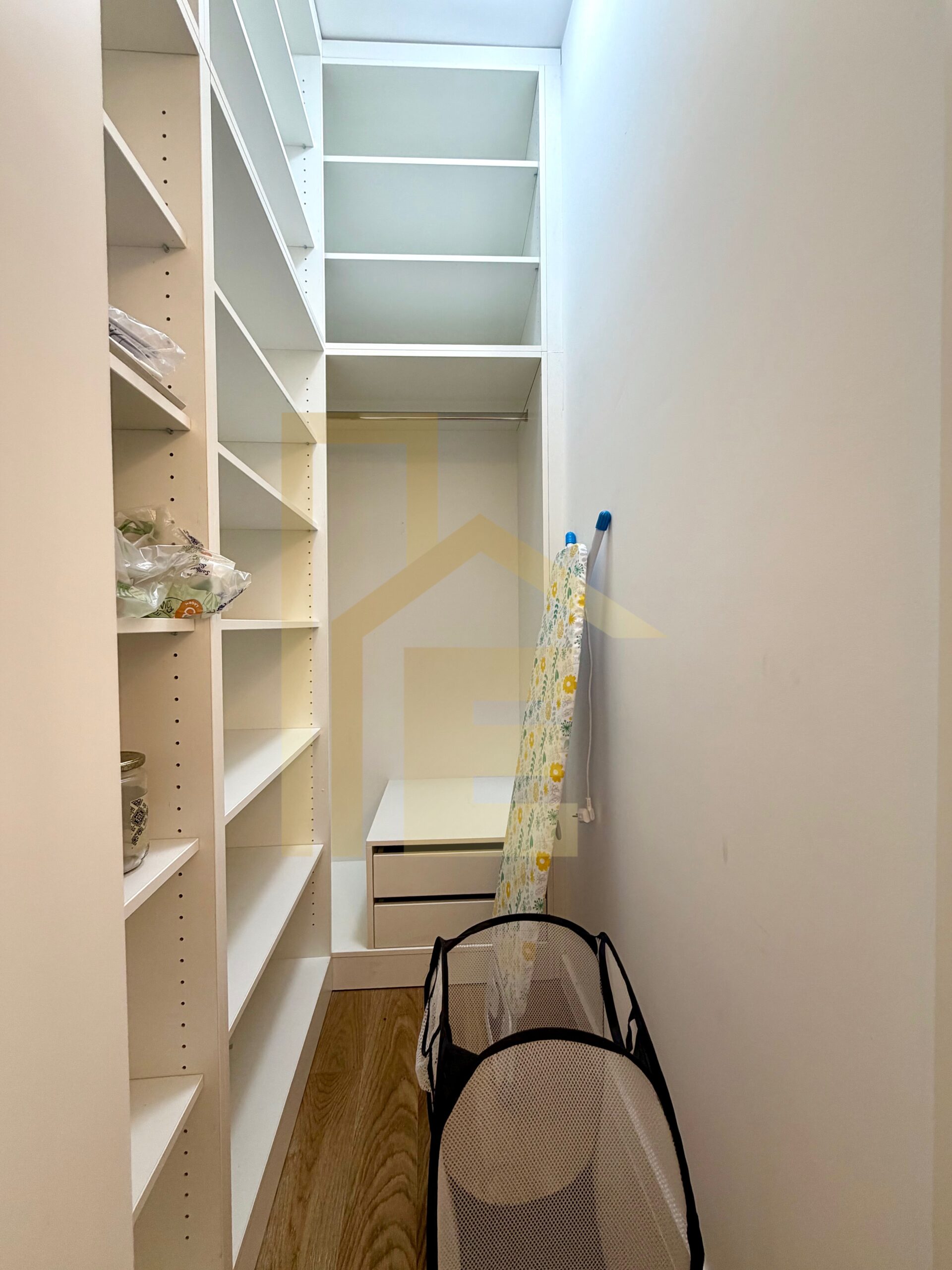 LUX Trosoban stan sa garažom, Nova Varoš slika 22