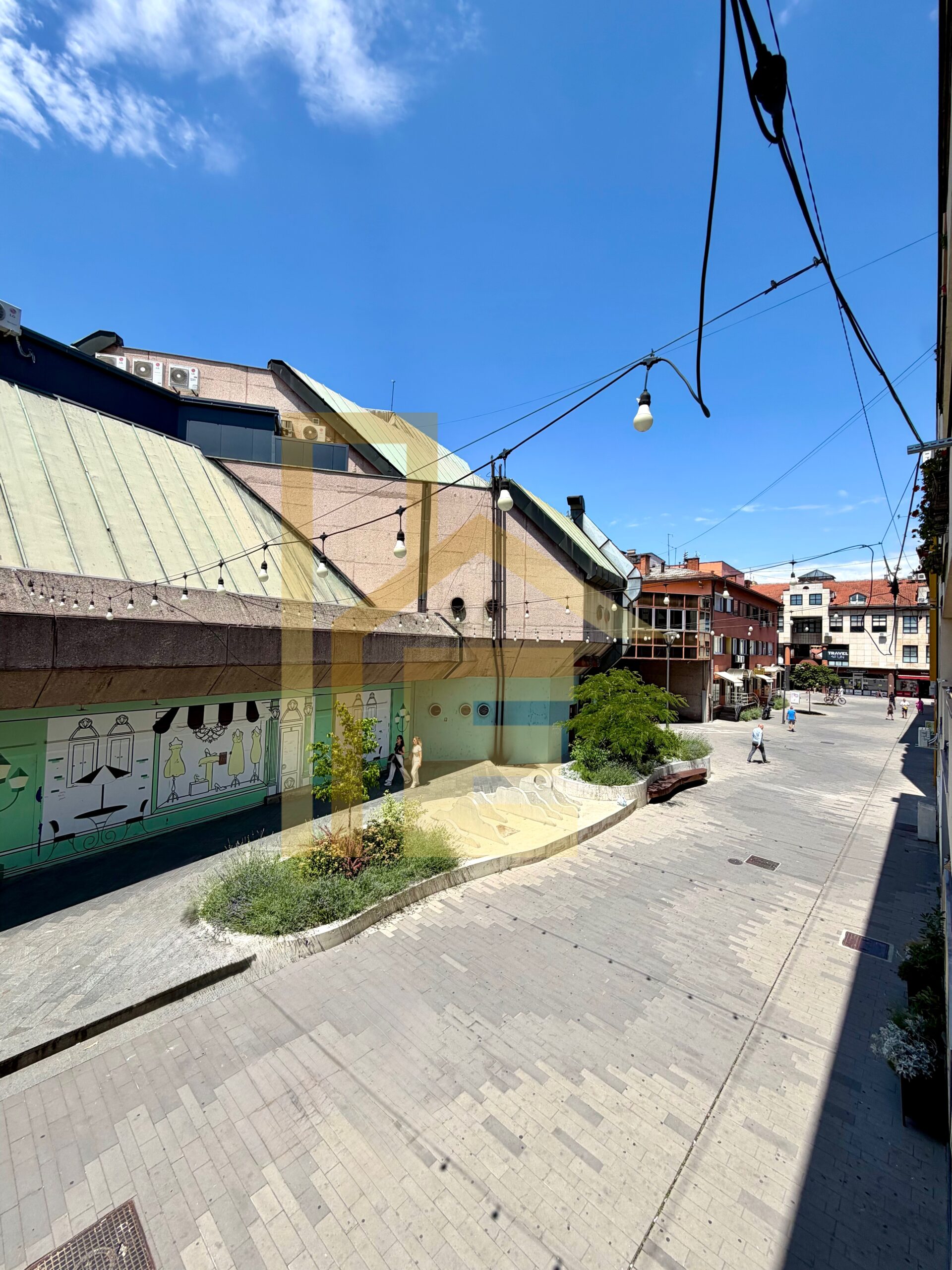 Iznajmljujemo kancelarijski prostor u Centru grada slika 19