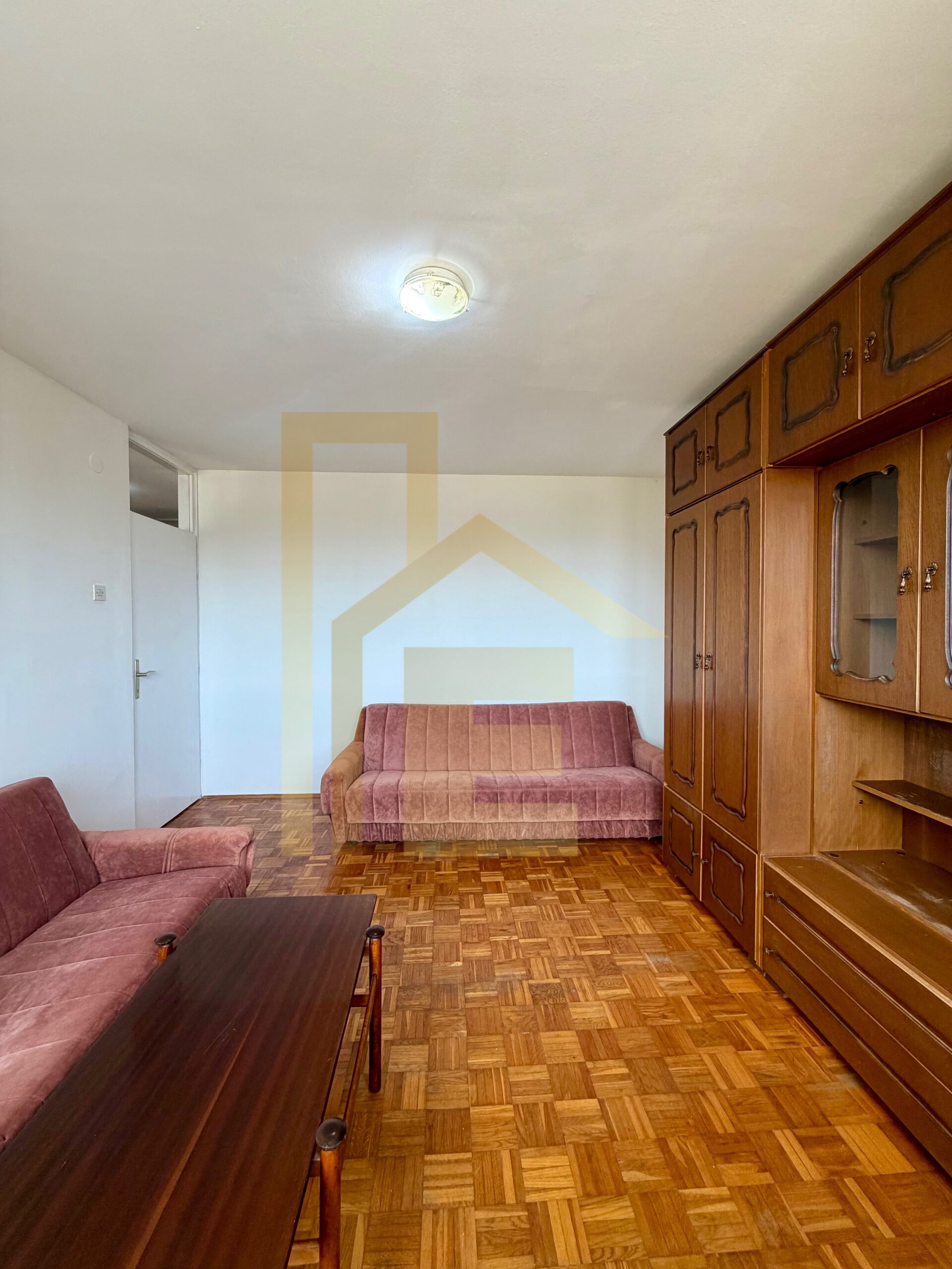 Na prodaju useljiv jednosoban stan 40 m2, naselje Sunca slika 2
