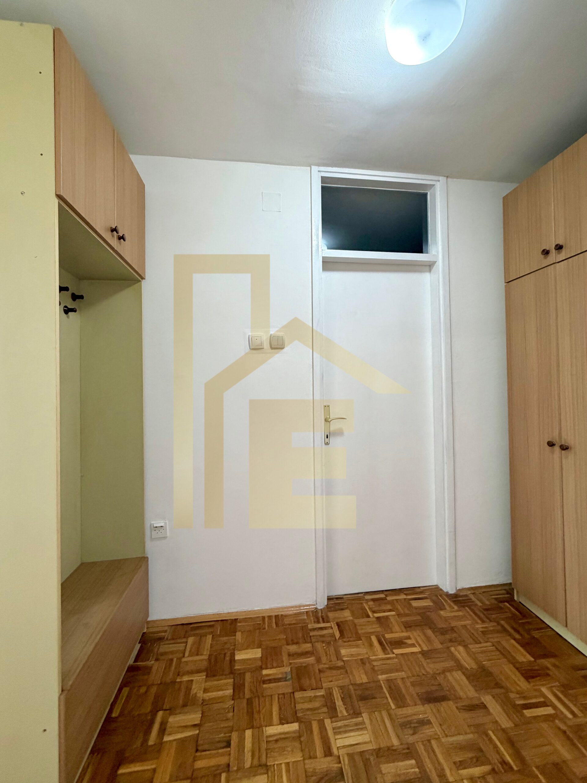 Na prodaju useljiv jednosoban stan 40 m2, naselje Sunca slika 8