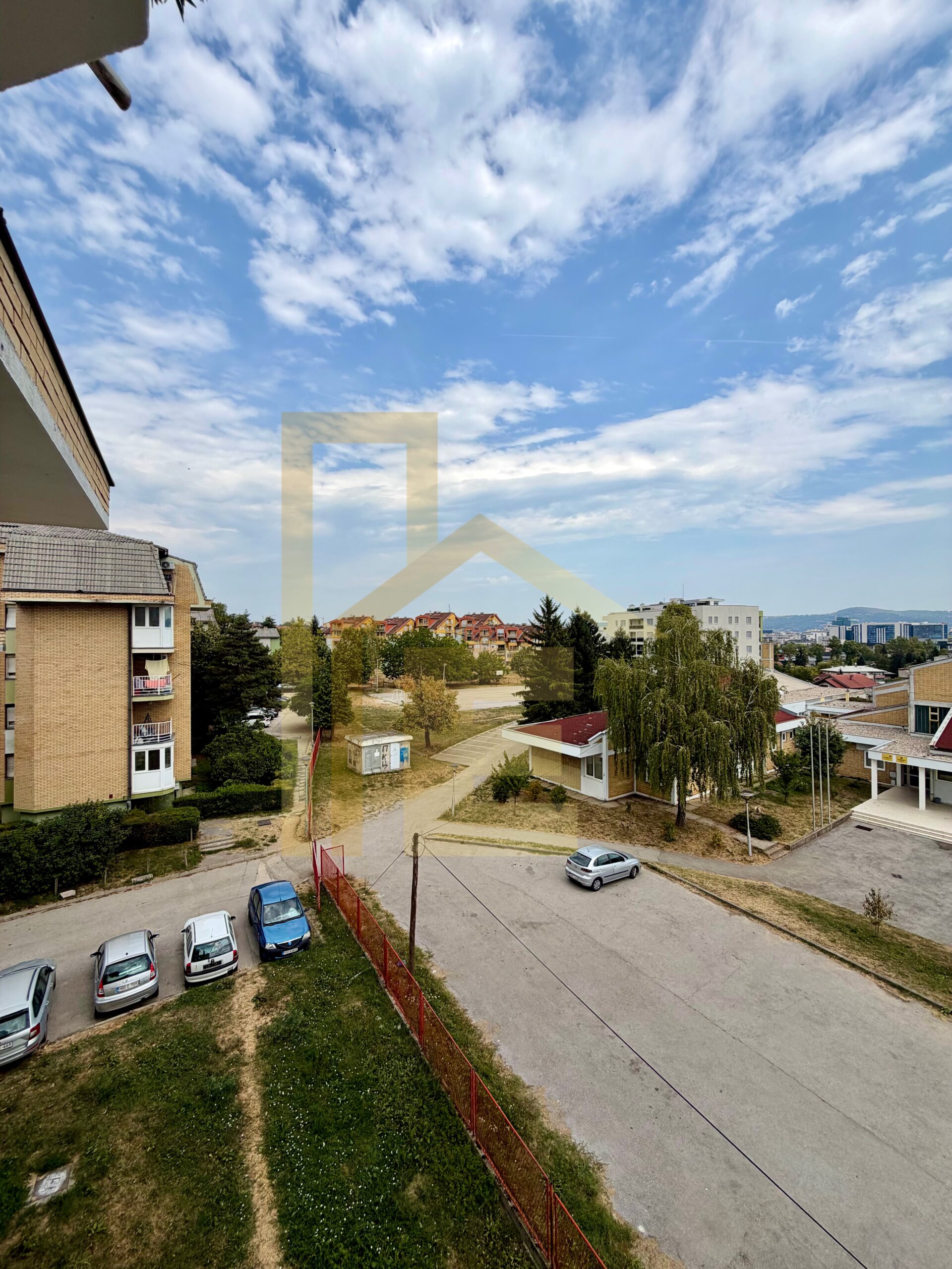 Na prodaju useljiv jednosoban stan 40 m2, naselje Sunca slika 19
