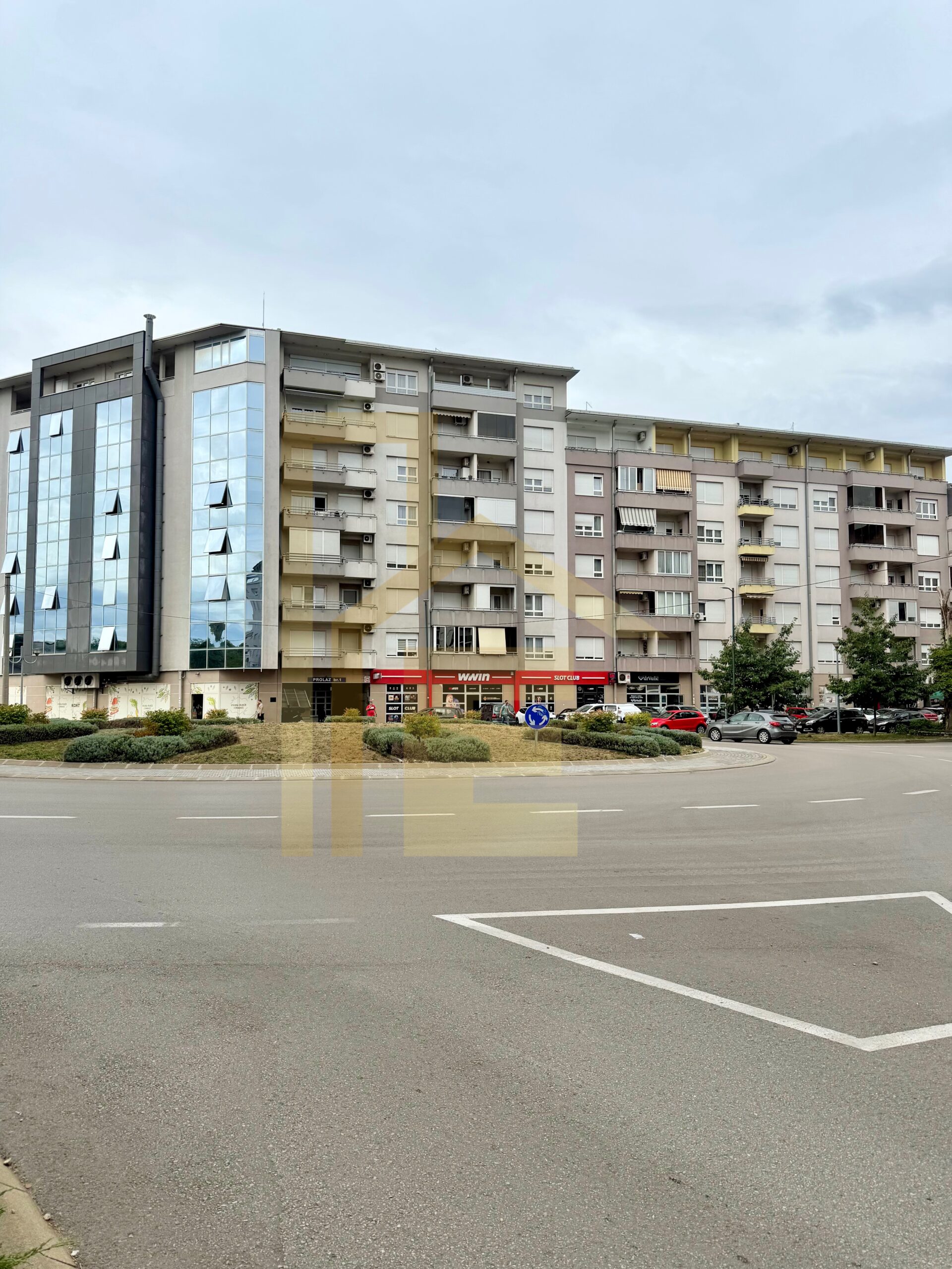 Na prodaju poslovni prostor na TOP lokaciji, Nova Varoš slika 3