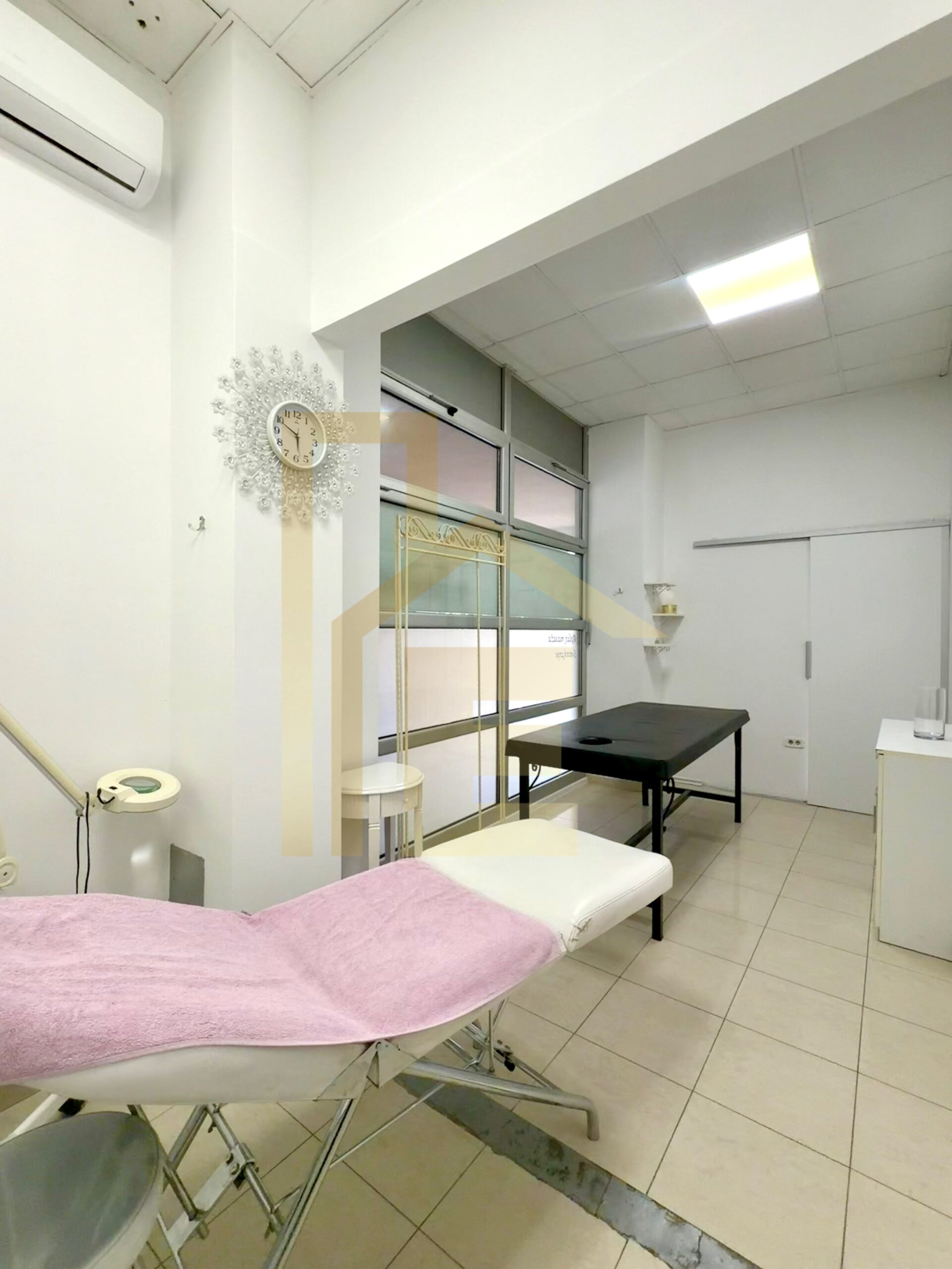 Na prodaju poslovni prostor na TOP lokaciji, Nova Varoš slika 18