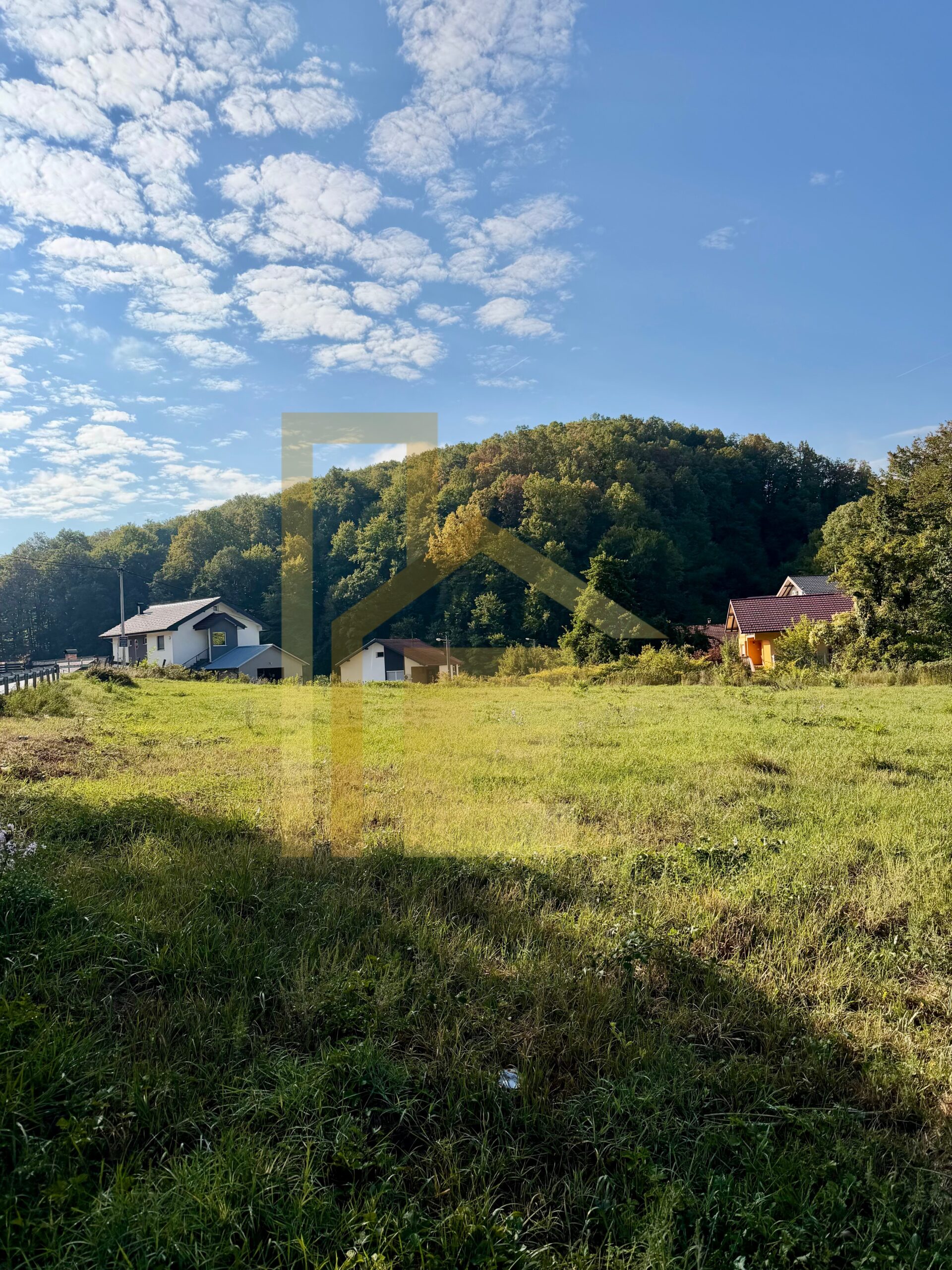 Na prodaju zemljište uz glavni put, Saračica slika 5
